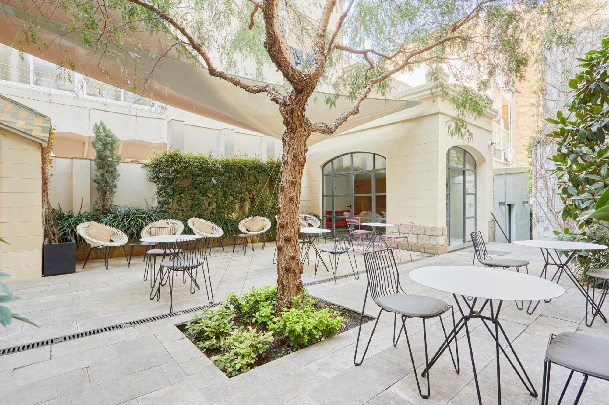 Le Palacete Powered By Sonder Barcelona Luaran gambar