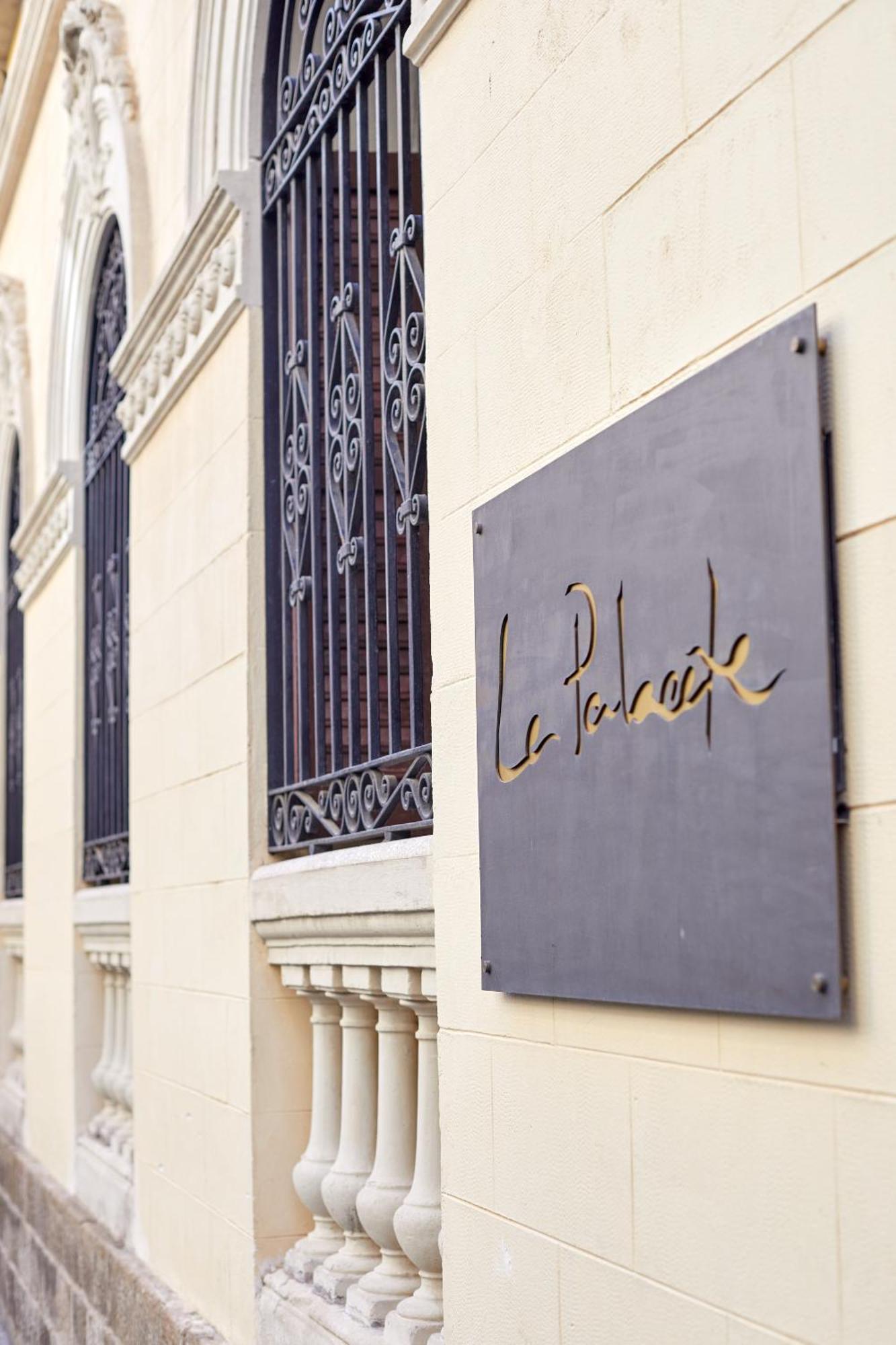 Le Palacete Powered By Sonder Barcelona Luaran gambar